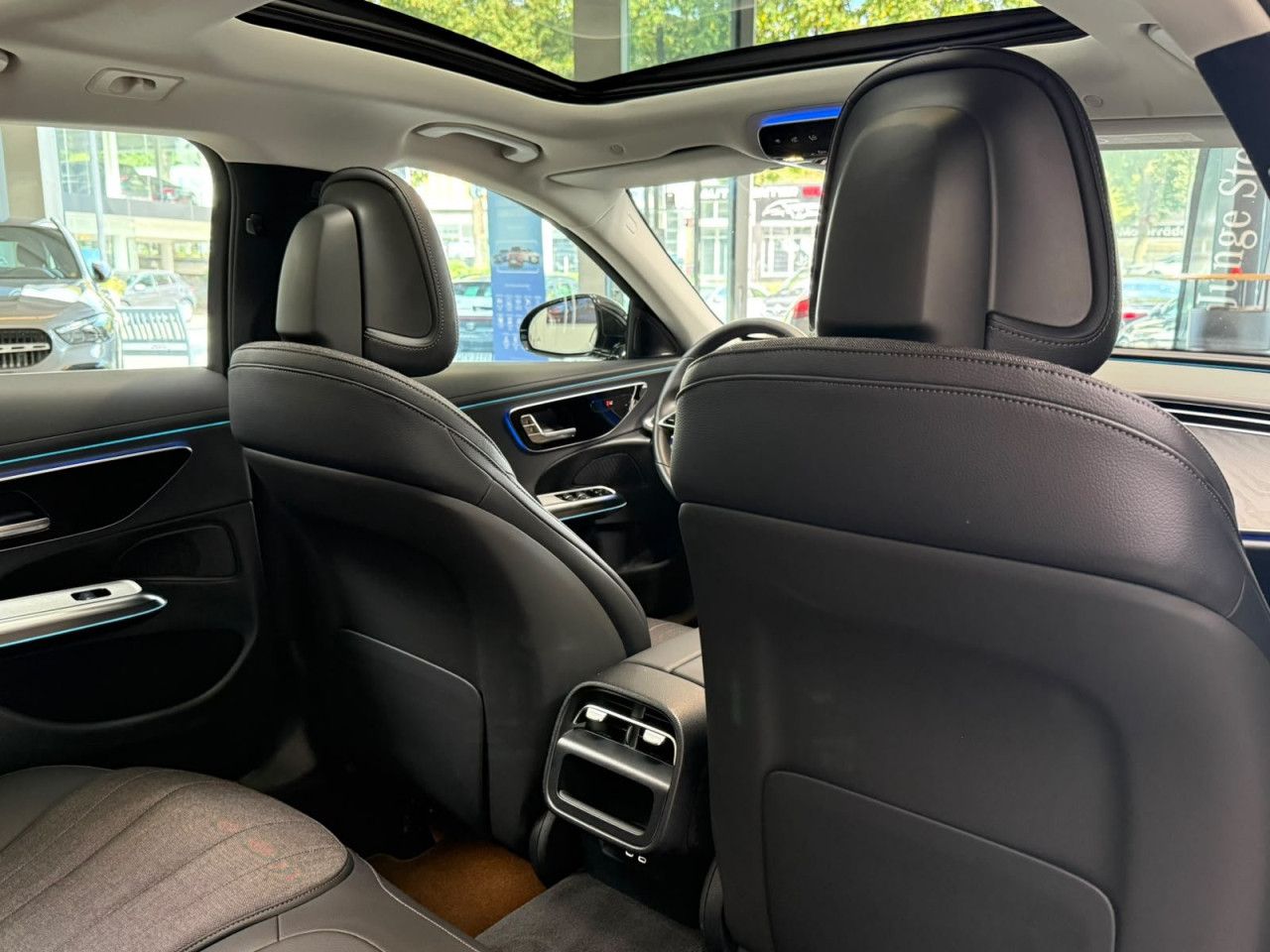 Mercedes-Benz E-Klasse – Bild 19