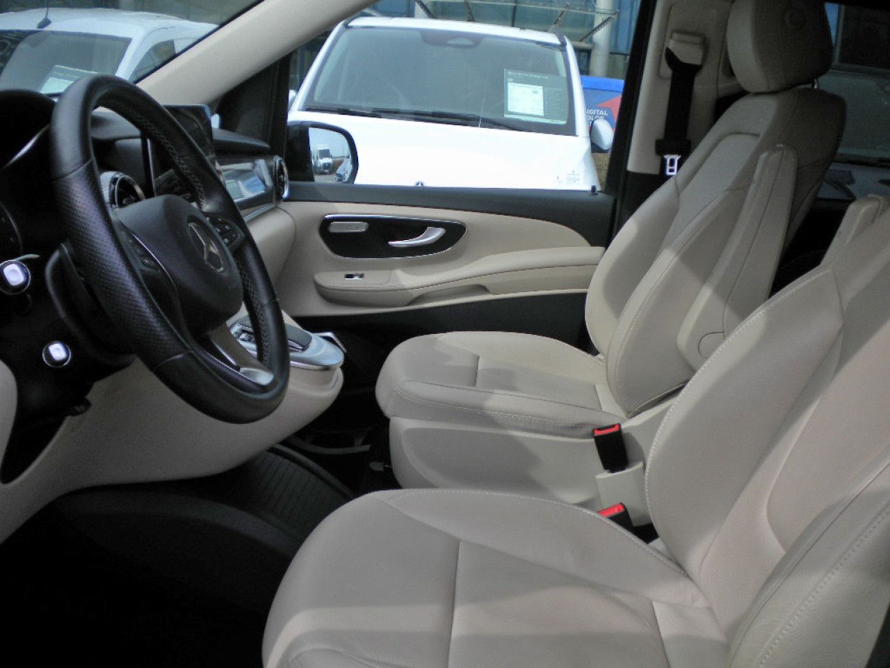 Fahrzeugbild 10 / 15