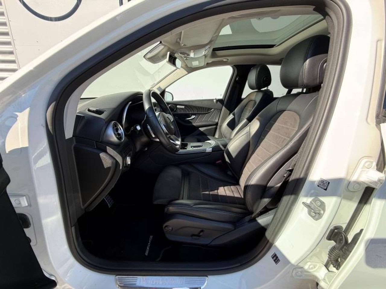 Photo du v&eacute;hicule 11 / 18