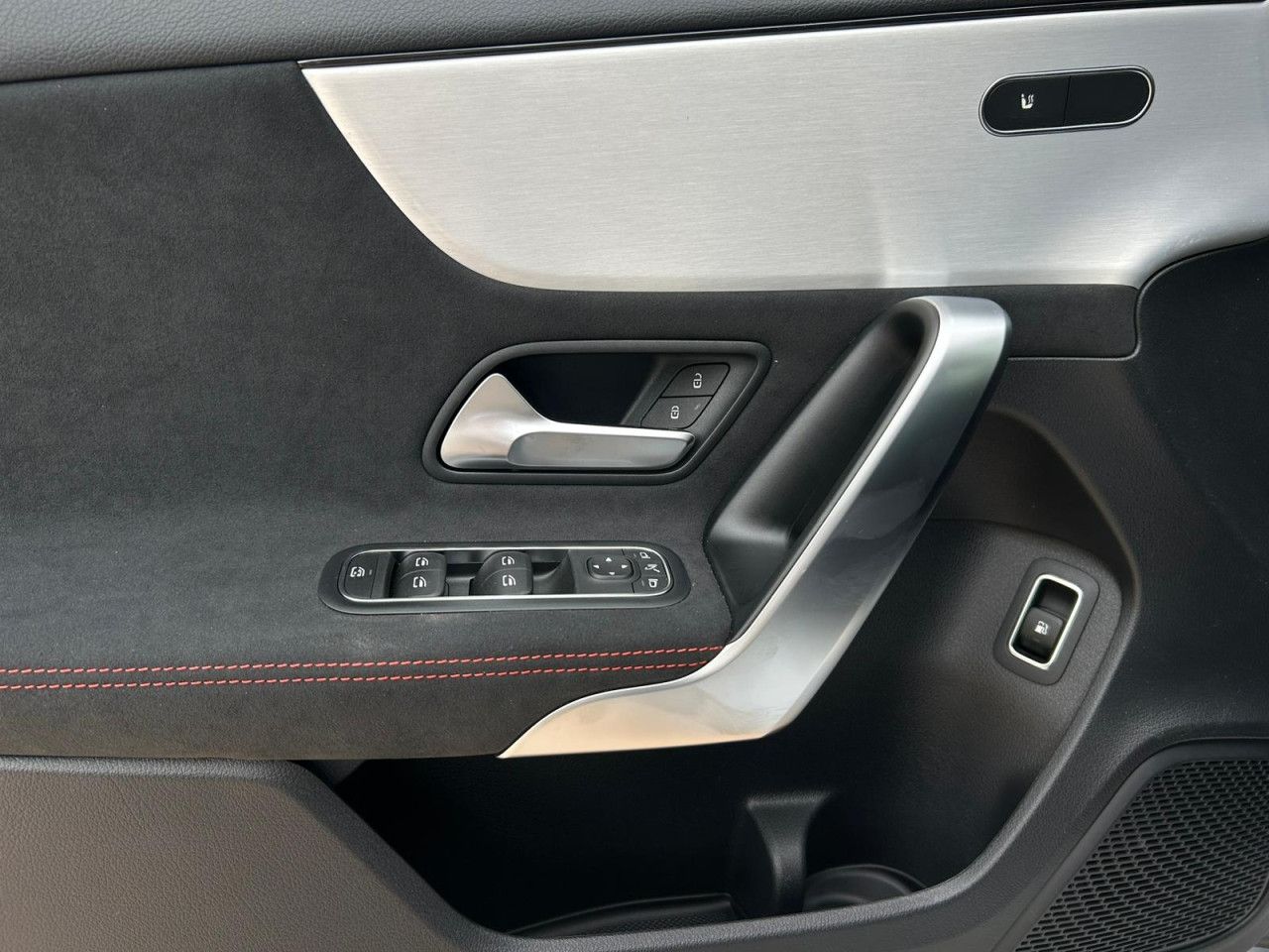 Imagem do veículo 7 / 11