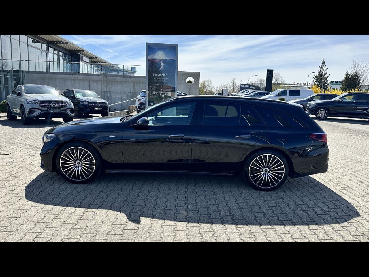 Mercedes-Benz E-Klasse – Bild 8