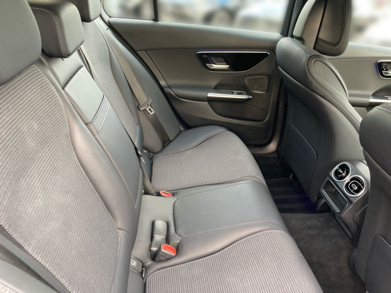 Mercedes-Benz C-Klasse – Bild 11