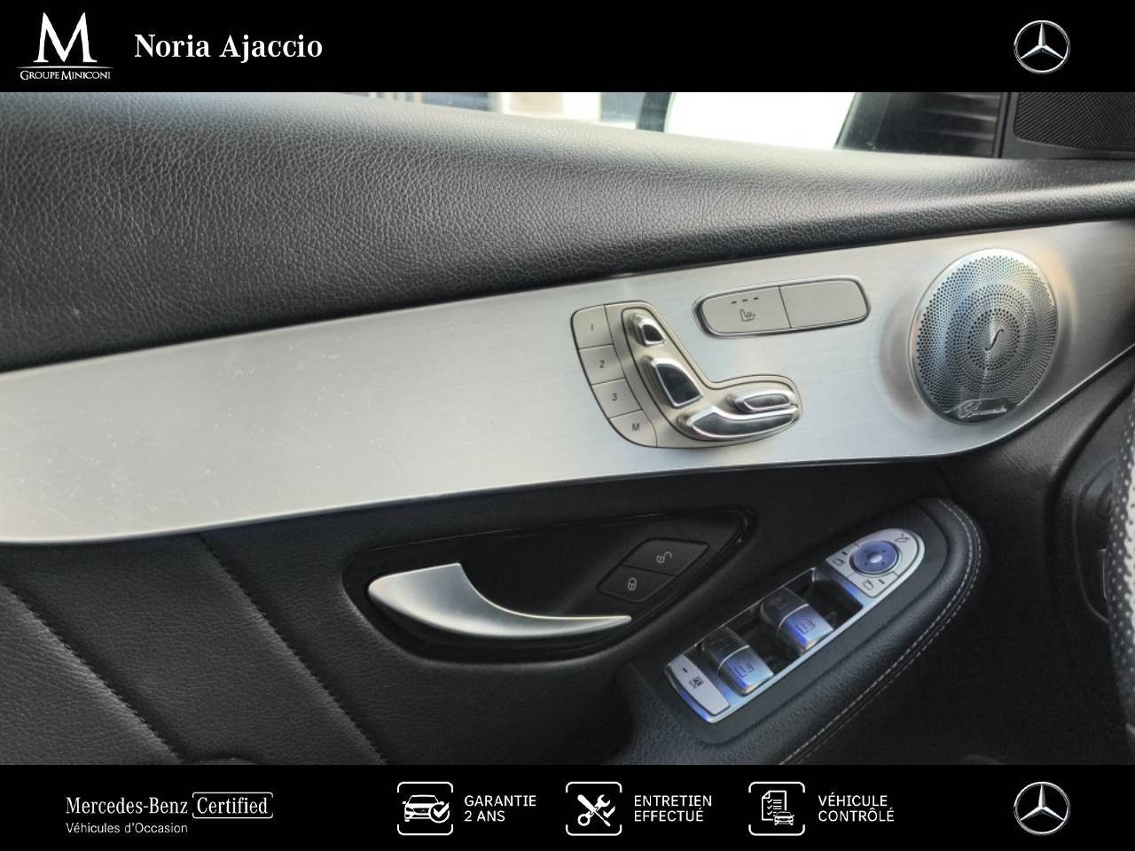 Photo du v&eacute;hicule 12 / 17