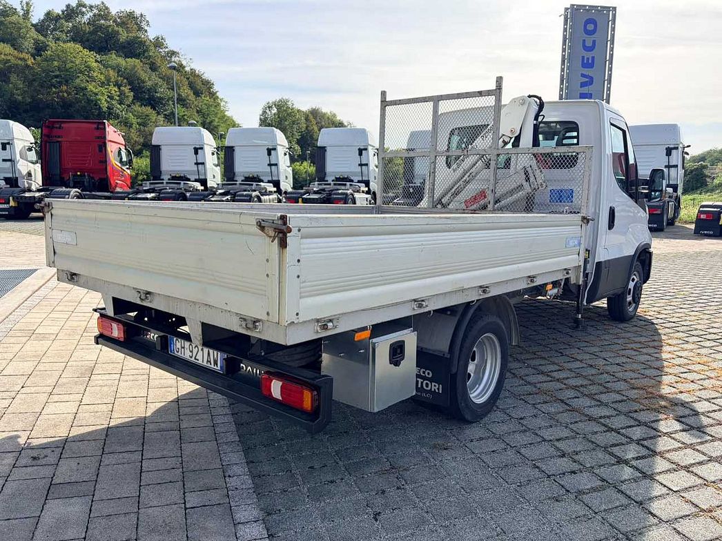 IVECO | 35C14 H - CASSONE FISSO CON GRU