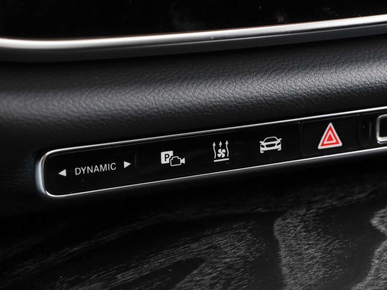 Mercedes-Benz E-Klasse – Bild 17