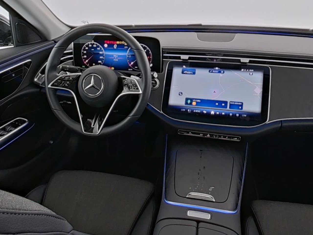Mercedes-Benz E-Klasse – Bild 7
