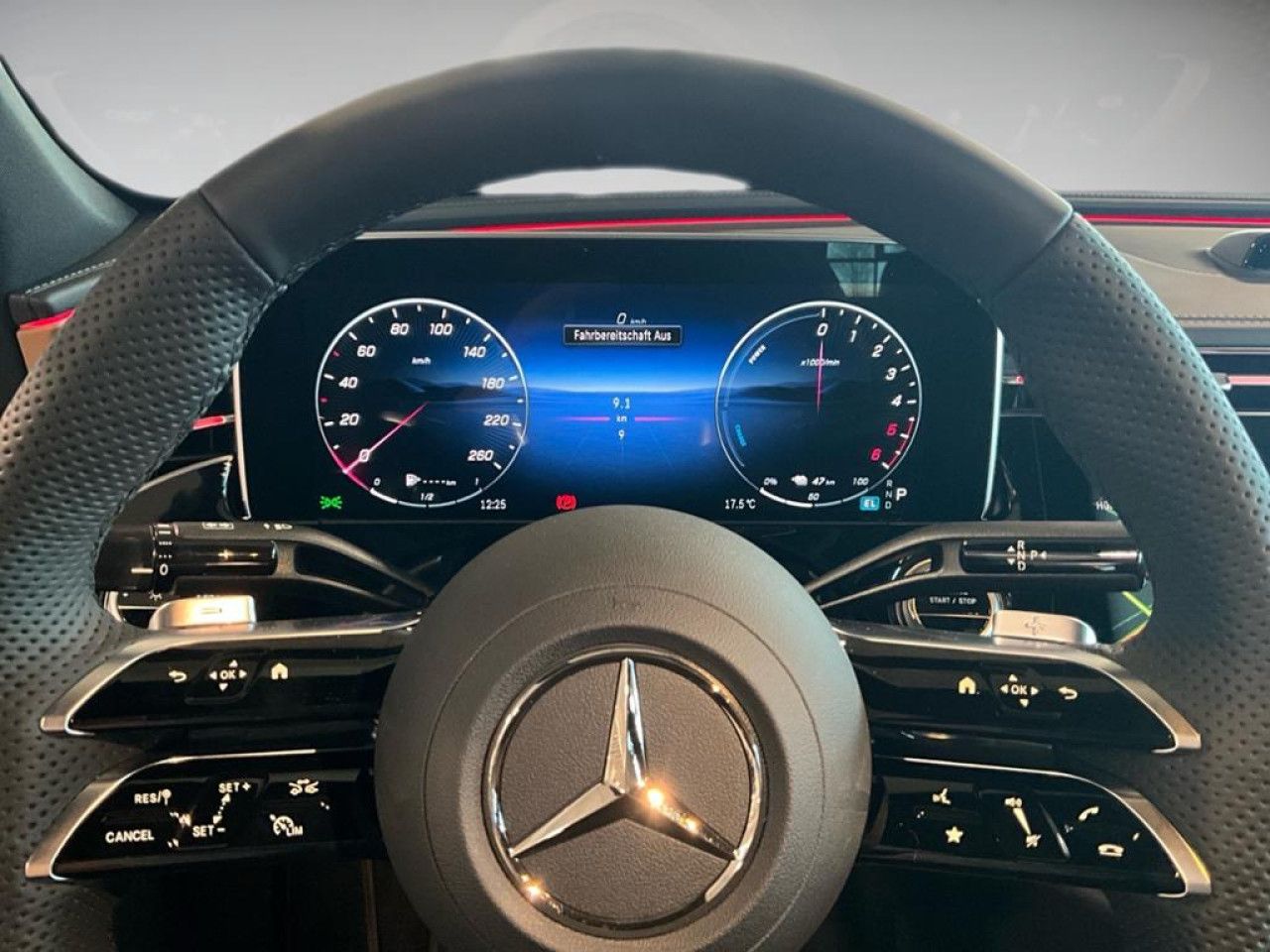 Mercedes-Benz E-Klasse – Bild 16