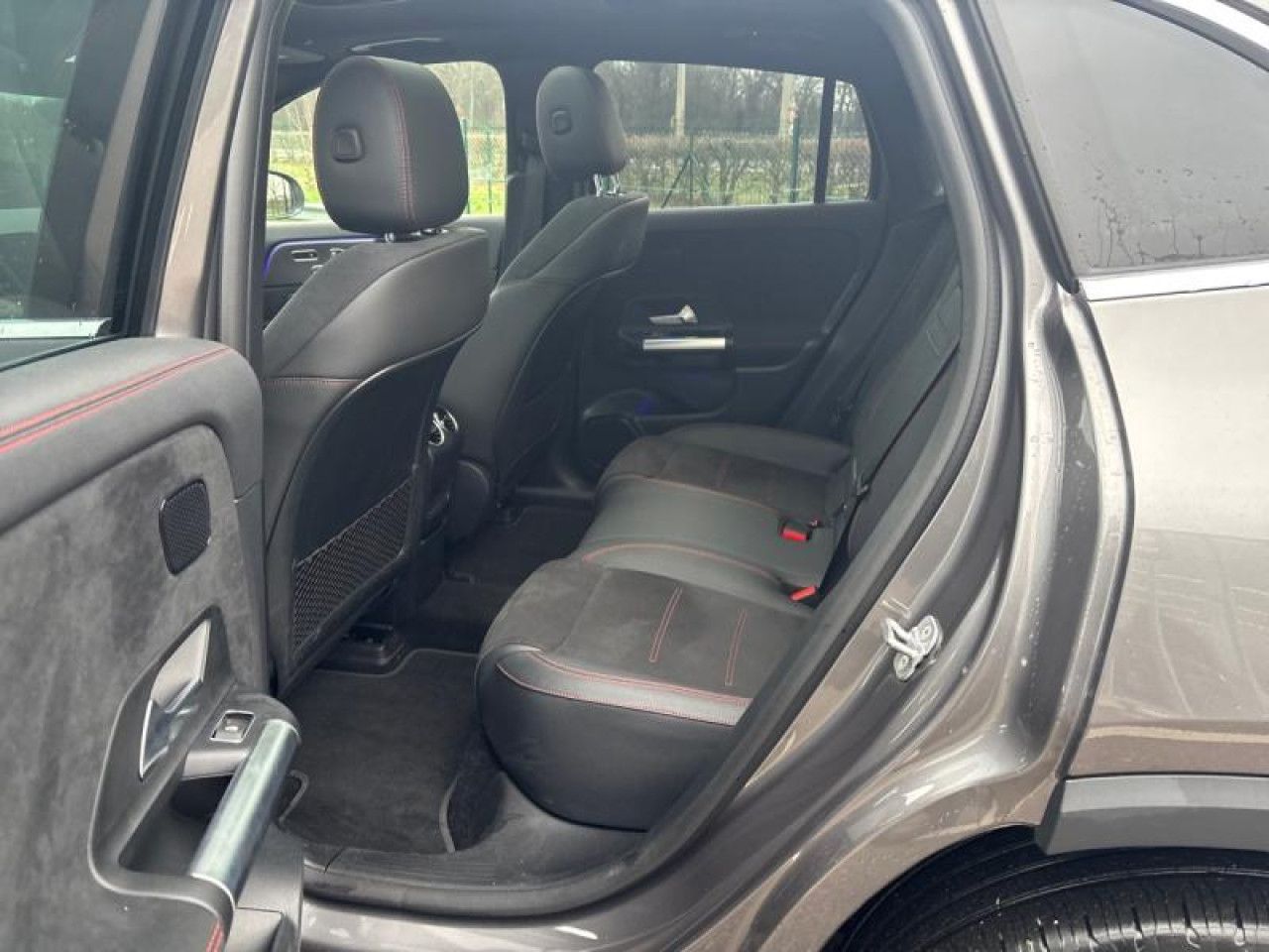 Photo du v&eacute;hicule 14 / 18