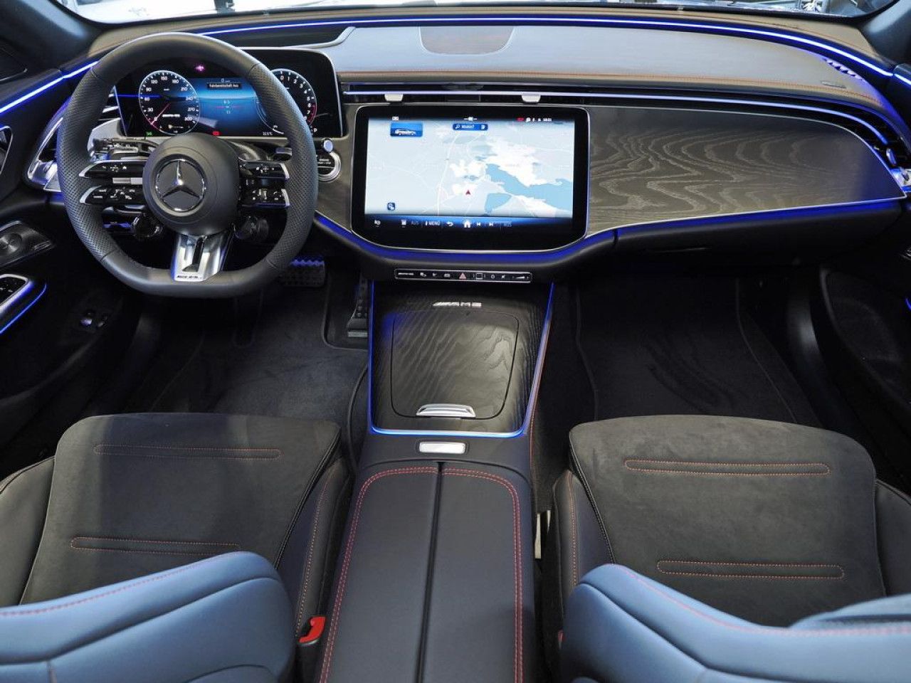 Mercedes-Benz E-Klasse – Bild 13