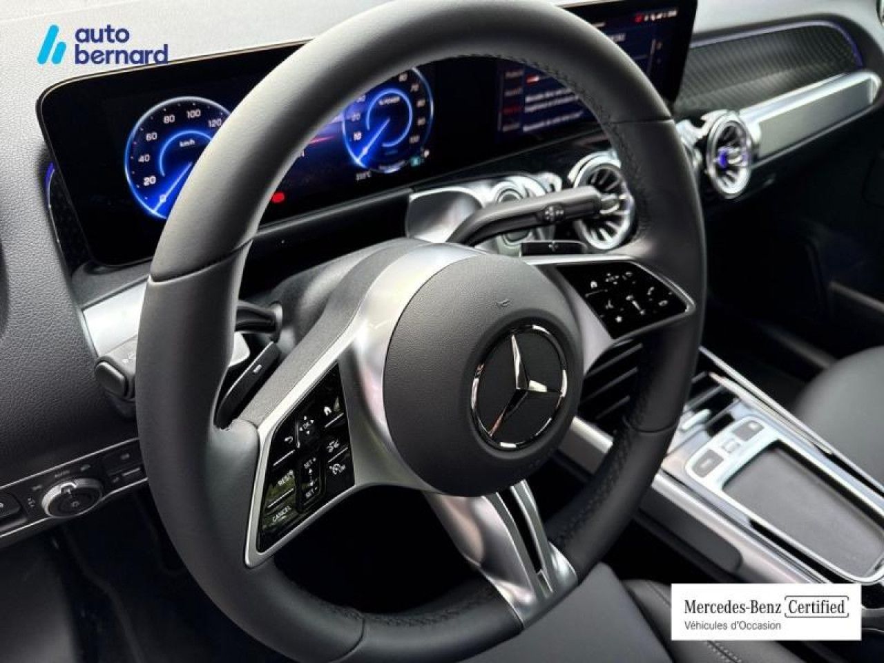 Photo du v&eacute;hicule 13 / 16