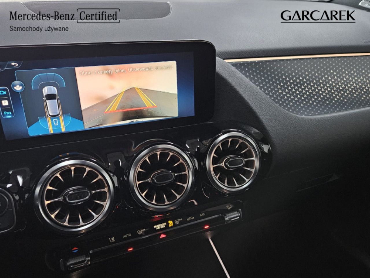 Zdjęcie pojazdu 18 / 24