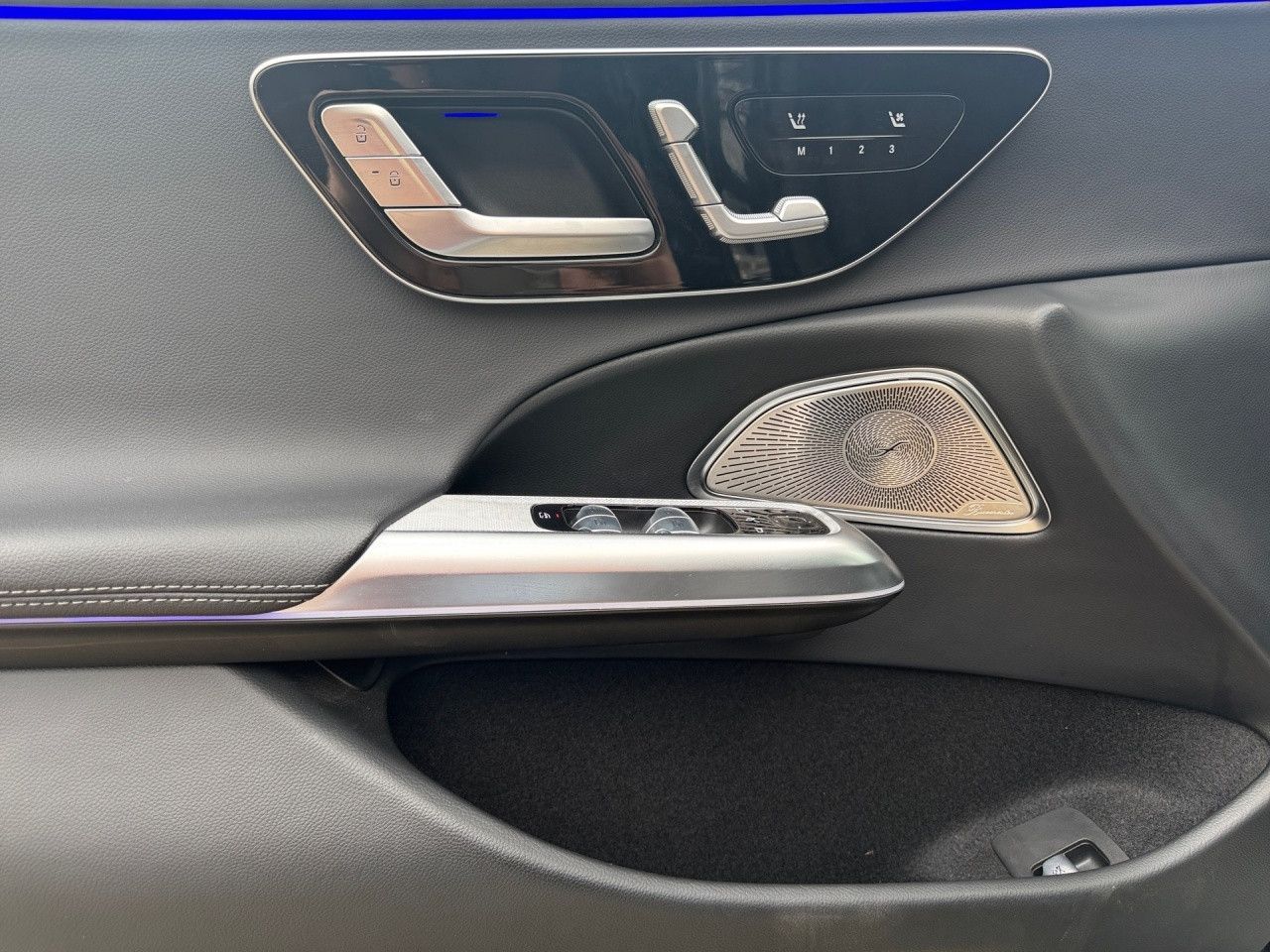 Mercedes-Benz E-Klasse – Bild 12