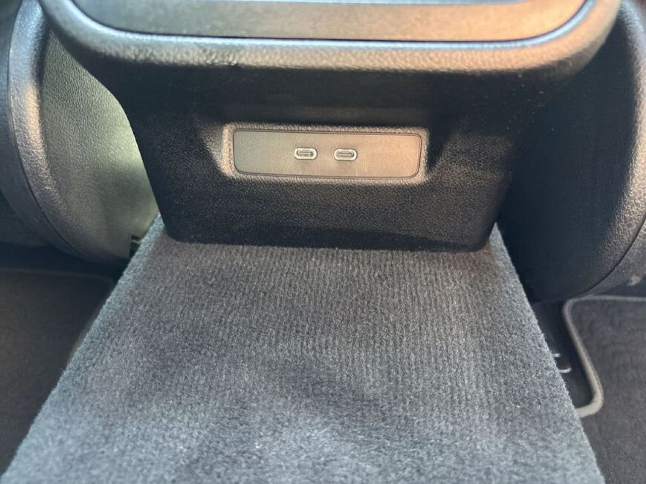 Mercedes-Benz E-Klasse – Bild 23