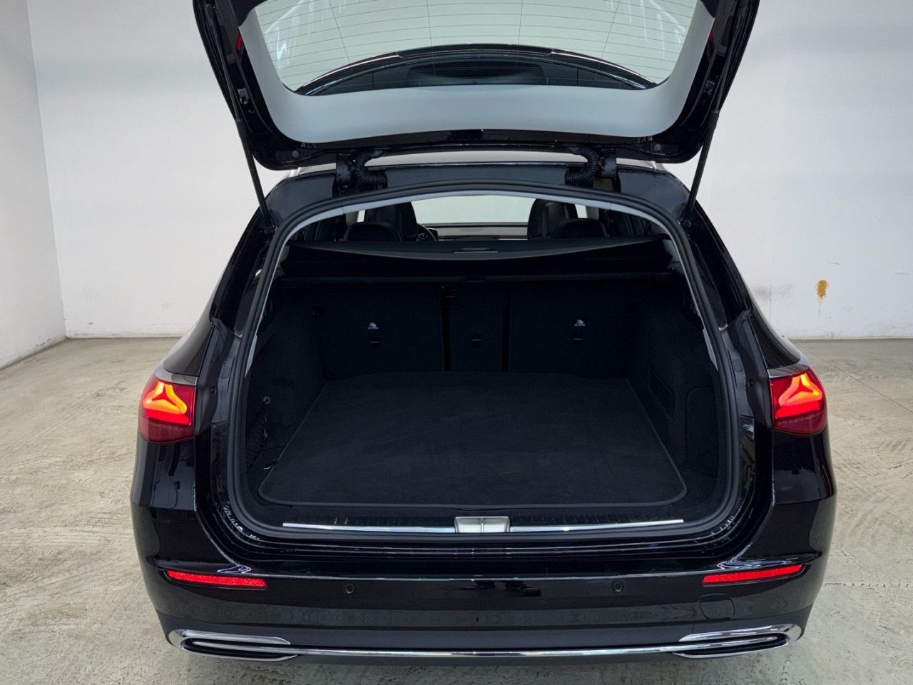 Mercedes-Benz E-Klasse – Bild 15