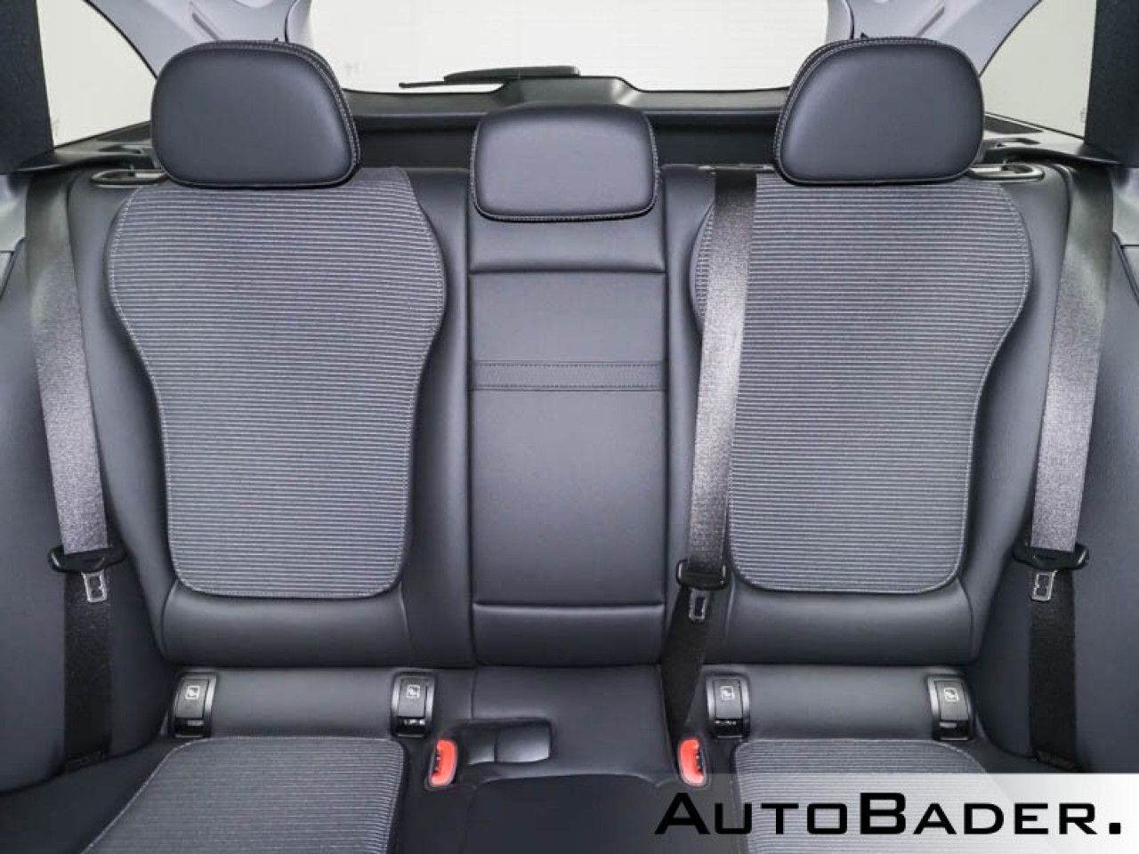 Mercedes-Benz C-Klasse – Bild 9