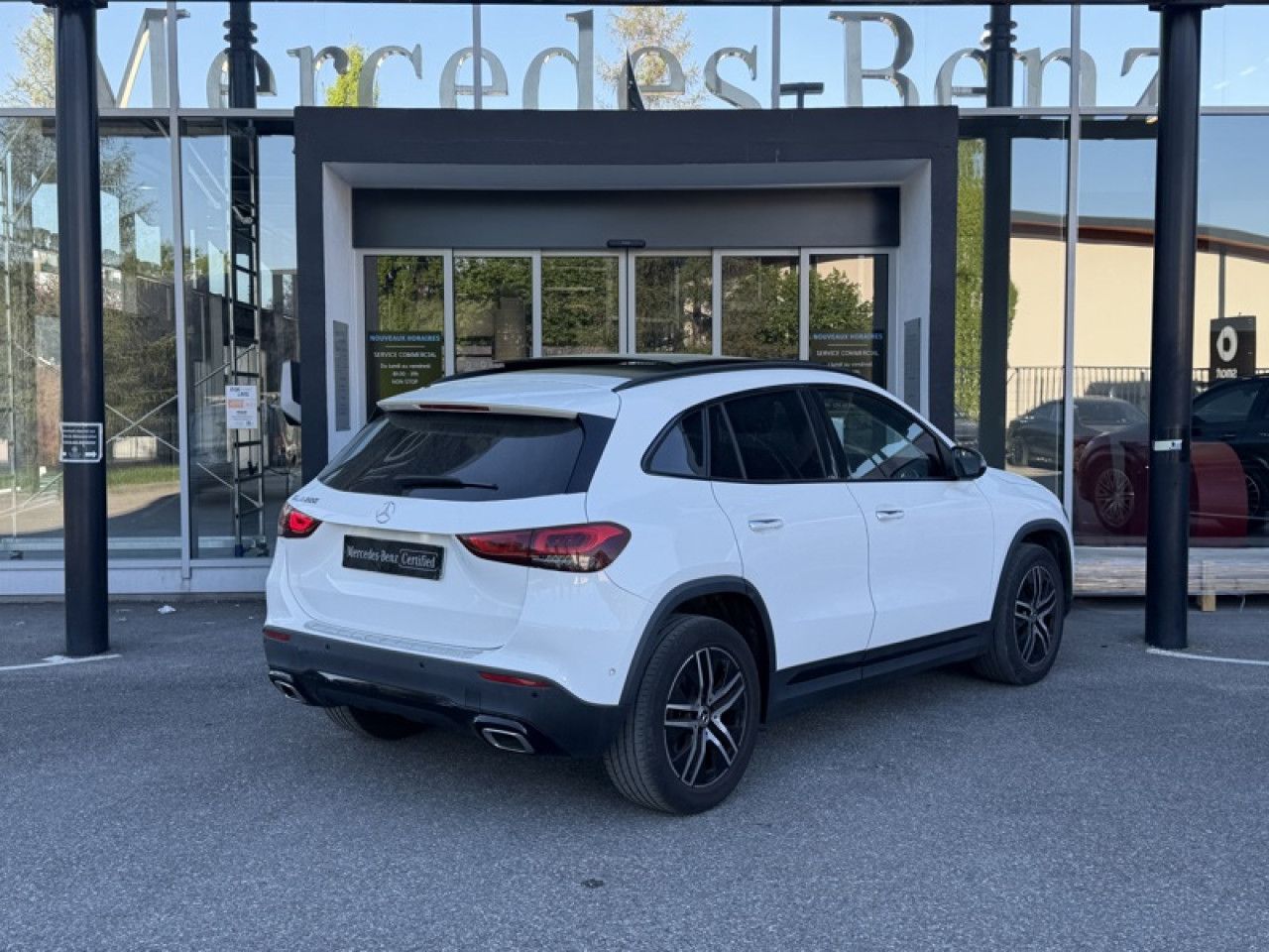 Photo du v&eacute;hicule 4 / 18