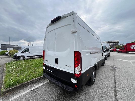 Immagine del veicolo 6 / 15