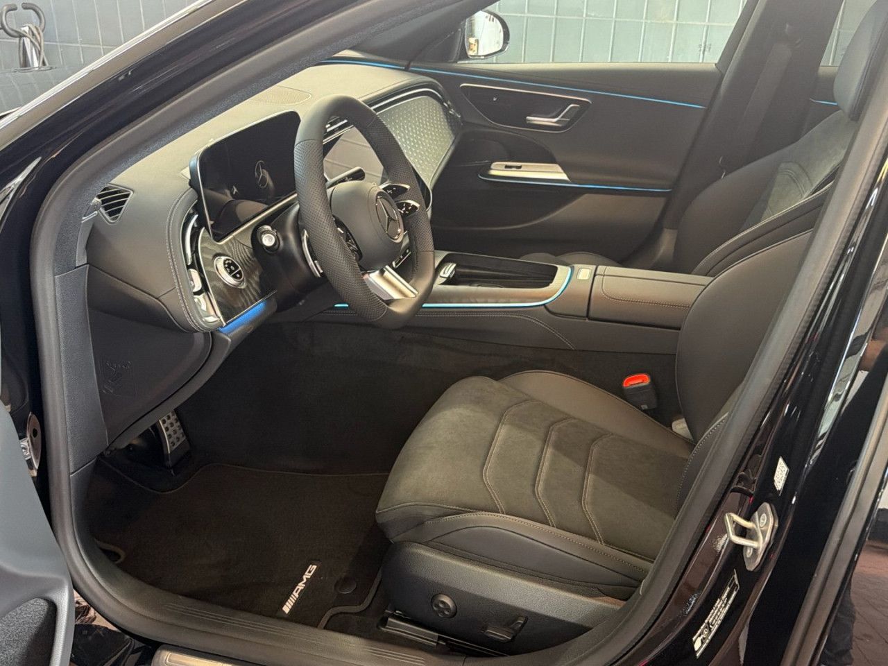 Mercedes-Benz E-Klasse – Bild 13