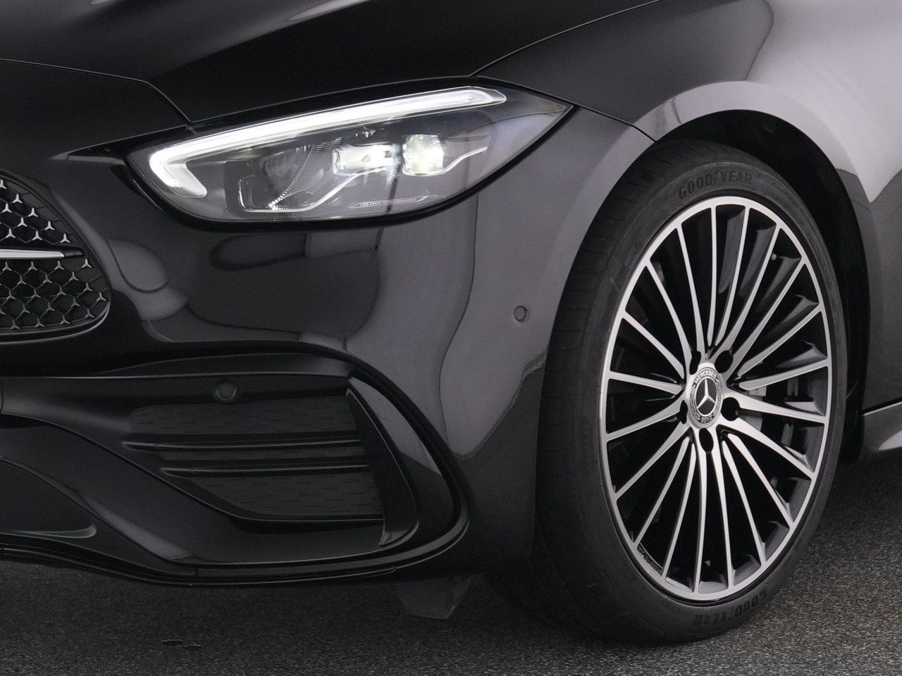 Mercedes-Benz C-Klasse – Bild 8