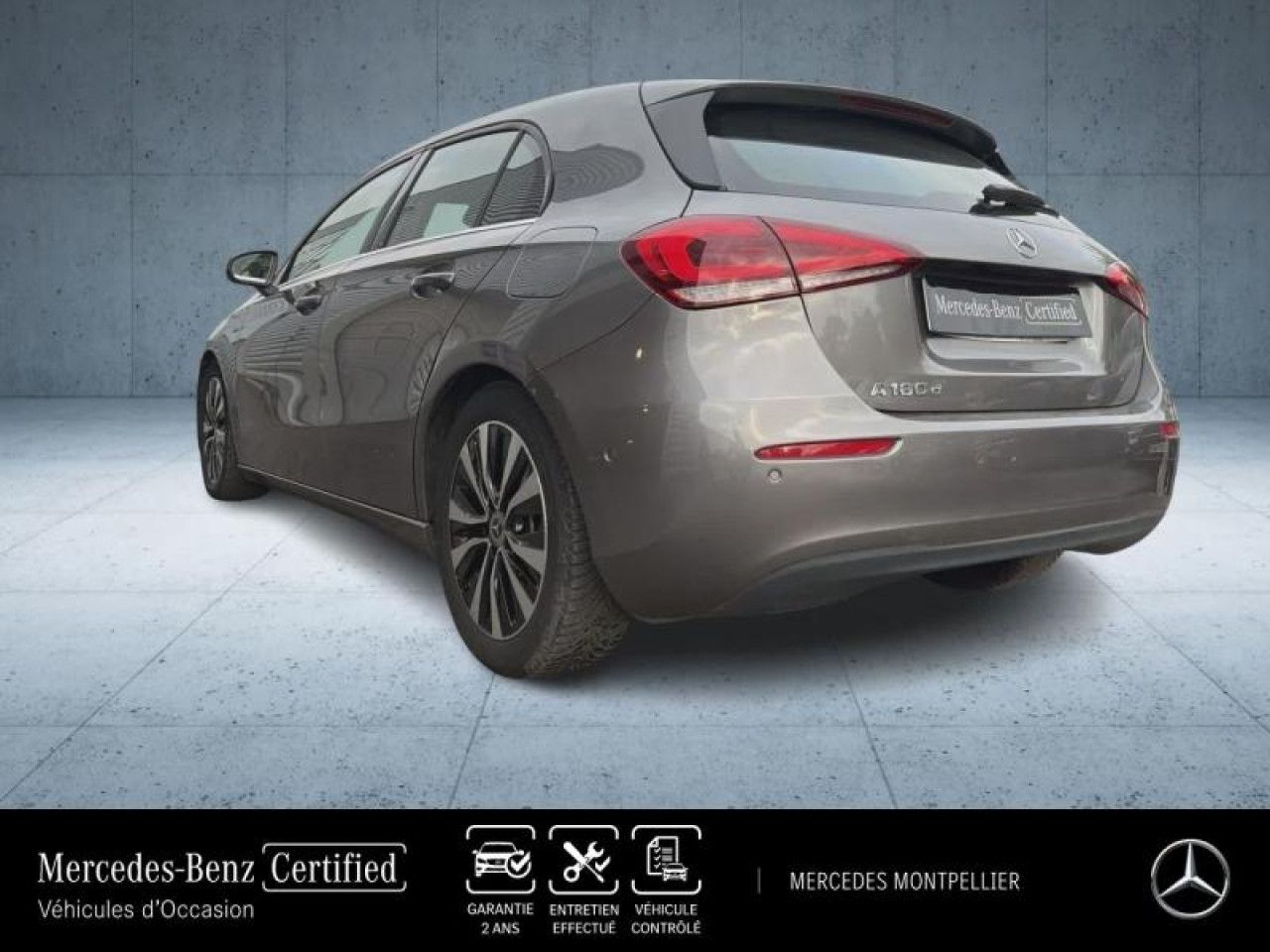 Photo du v&eacute;hicule 3 / 18