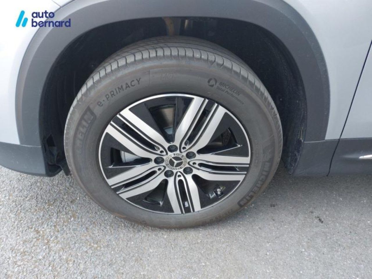 Photo du v&eacute;hicule 16 / 18