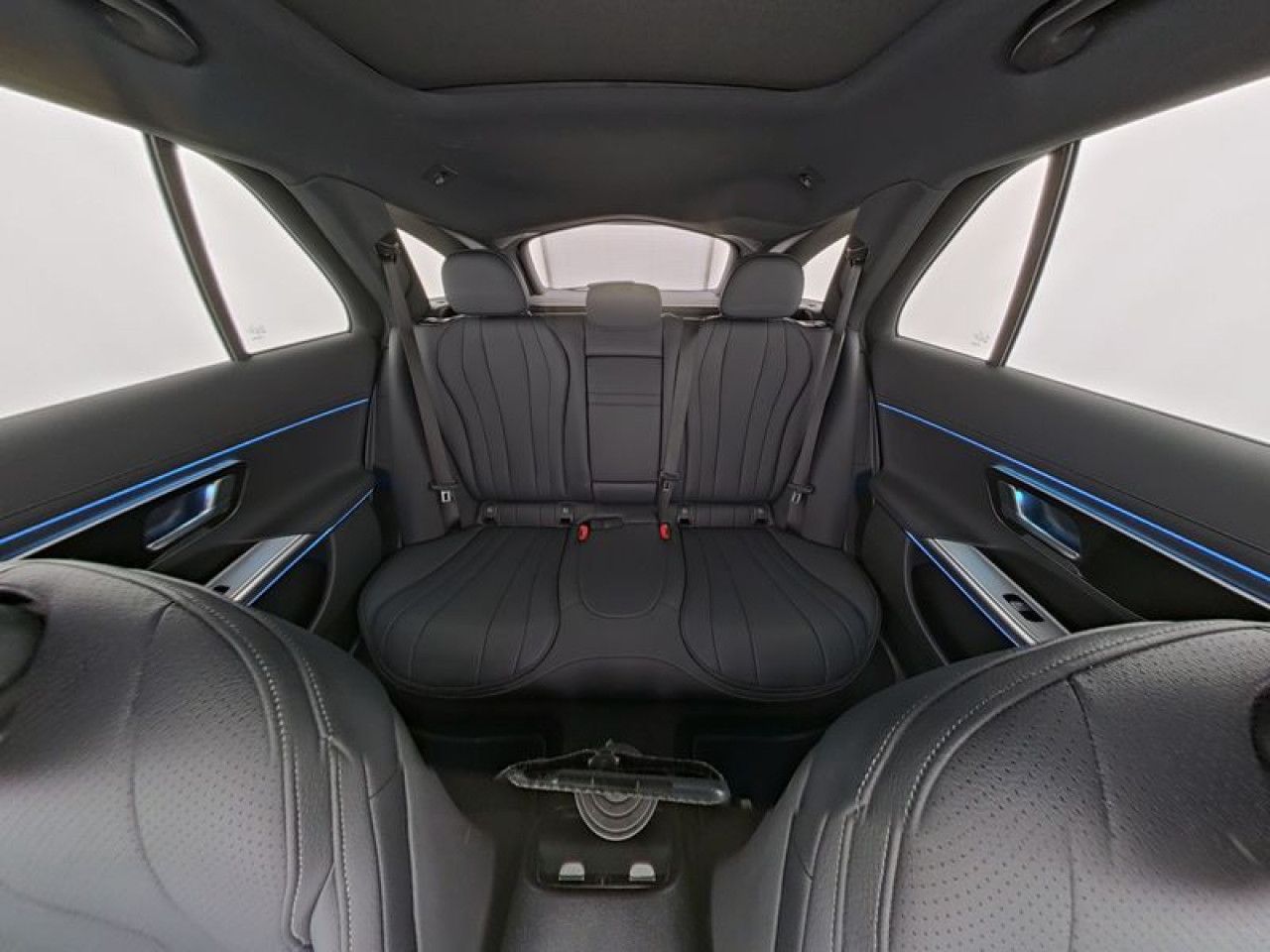 Mercedes-Benz E-Klasse – Bild 7