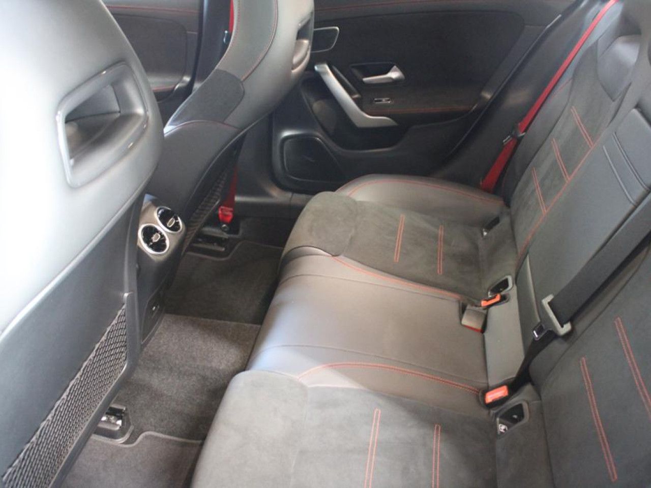 Fahrzeugbild 11 / 14