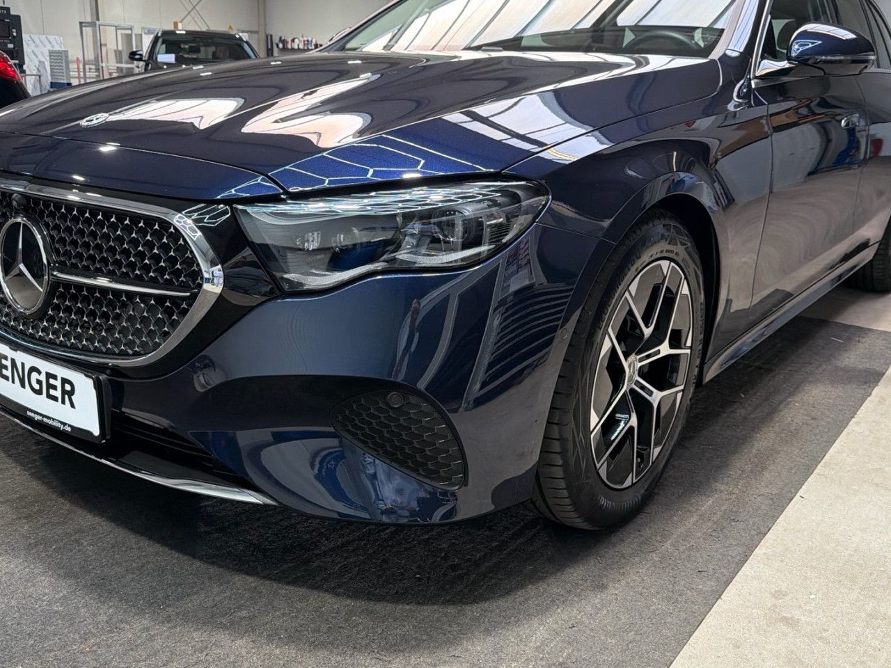 Mercedes-Benz E-Klasse – Bild 12