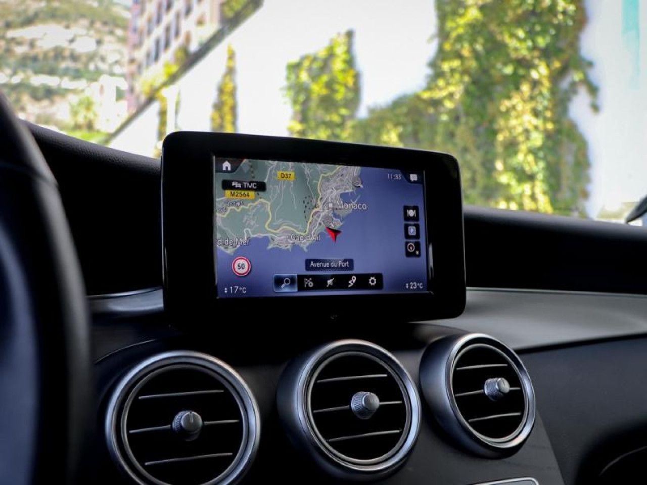 Photo du v&eacute;hicule 15 / 18