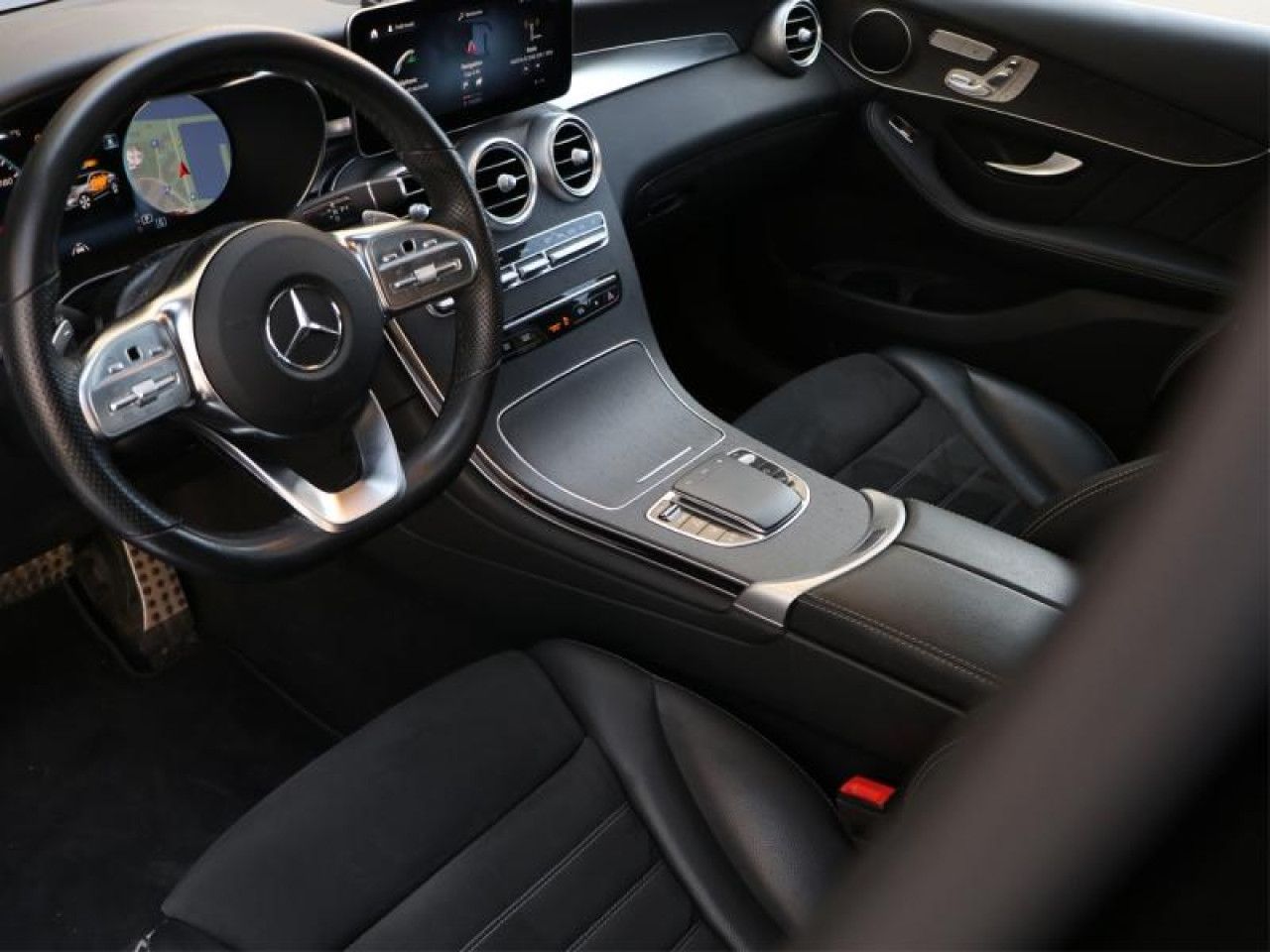 Photo du v&eacute;hicule 12 / 18