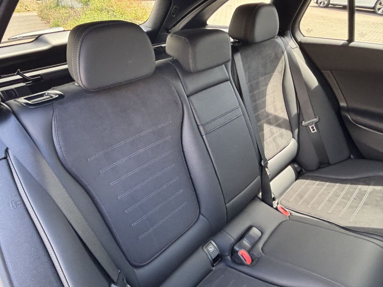 Mercedes-Benz C-Klasse – Bild 8