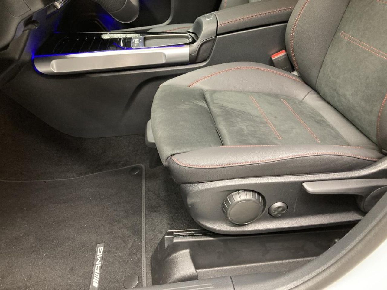Mercedes-Benz GLB – Bild 14