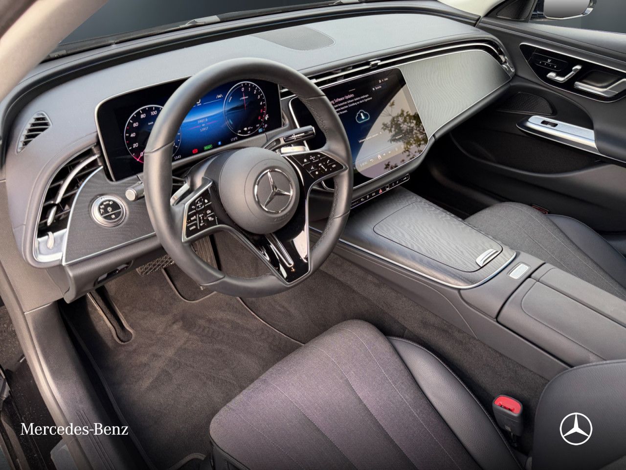 Mercedes-Benz E-Klasse – Bild 9