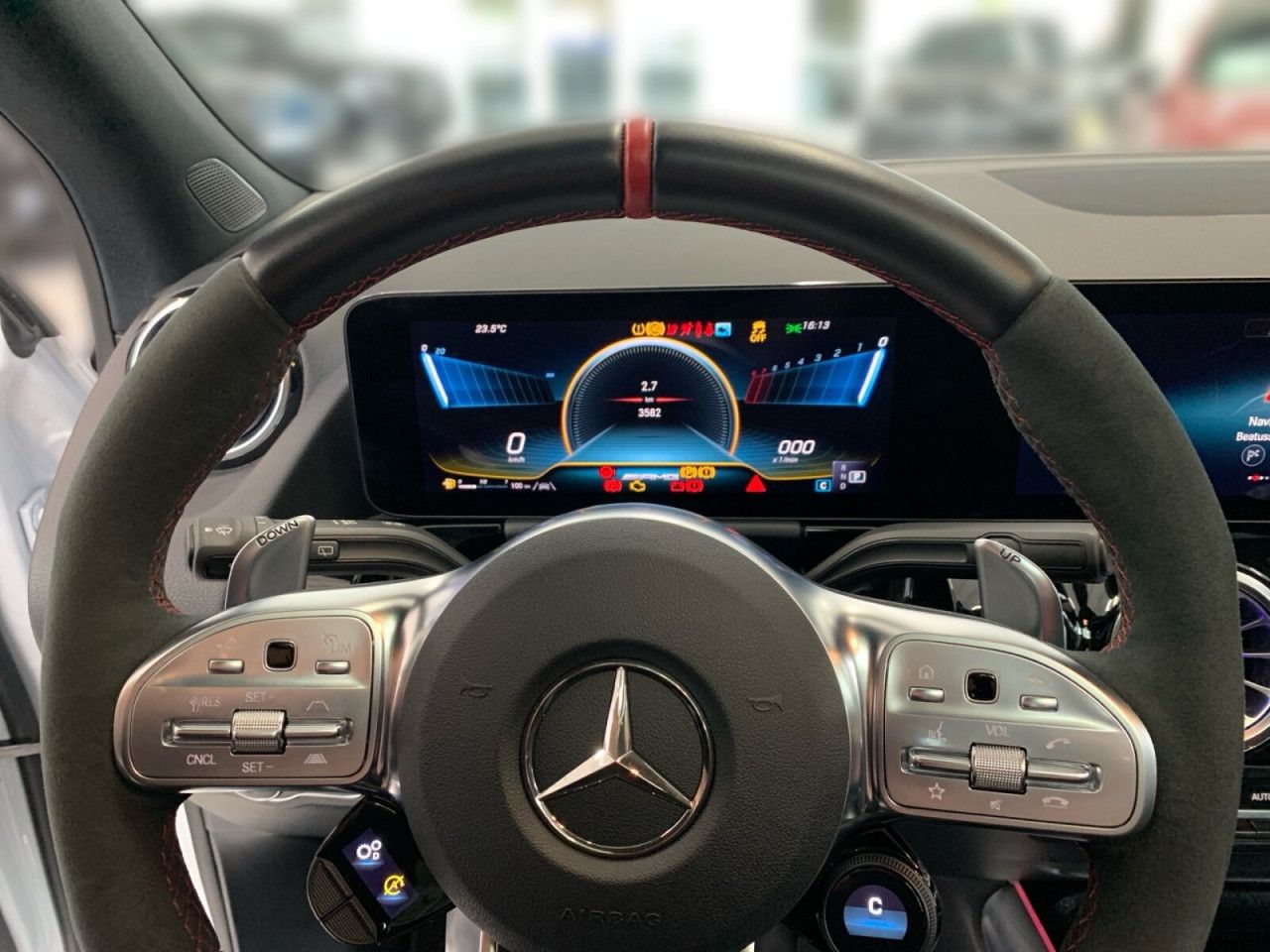 Mercedes-Benz GLA – Bild 8
