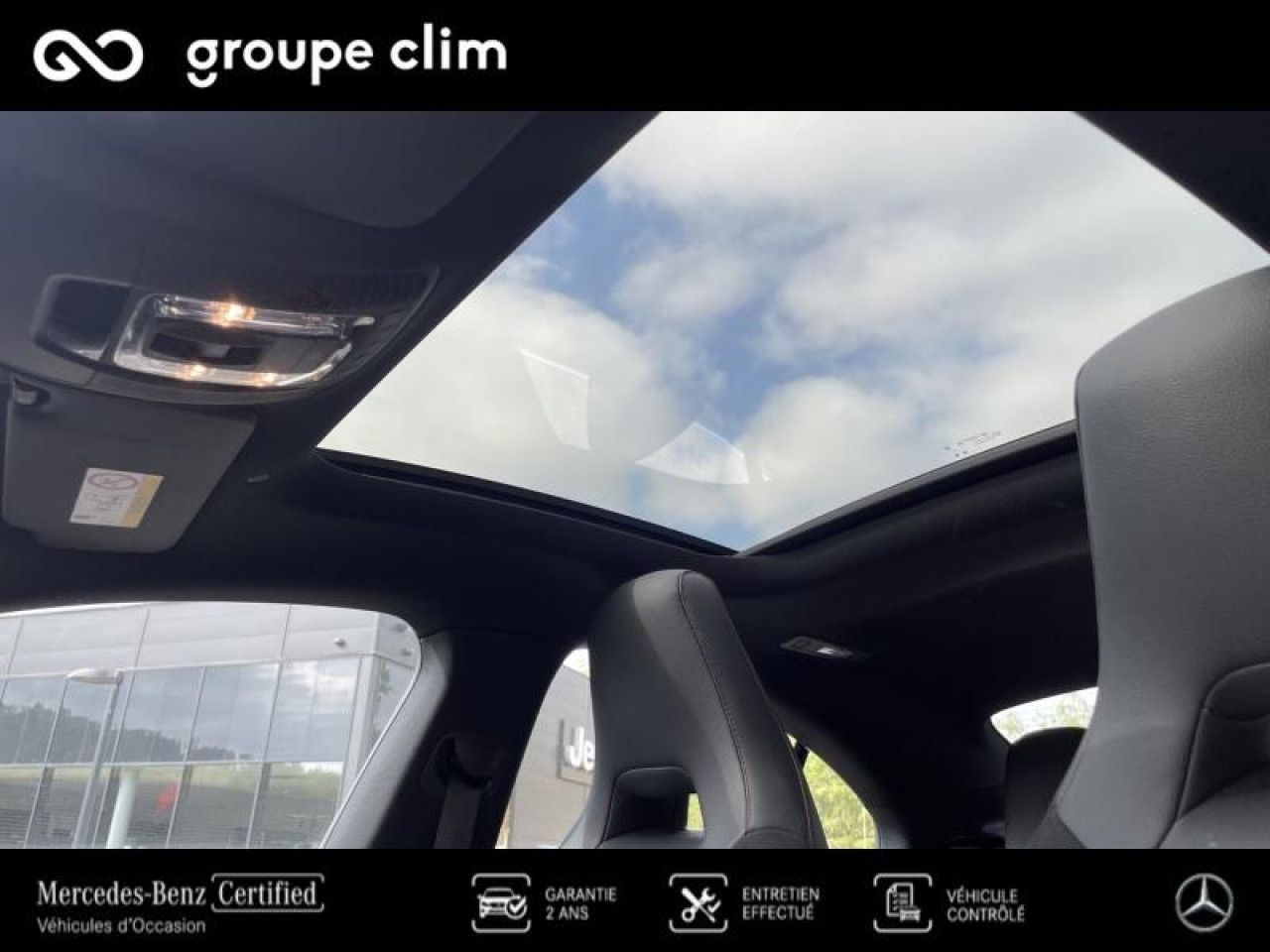 Photo du v&eacute;hicule 16 / 18