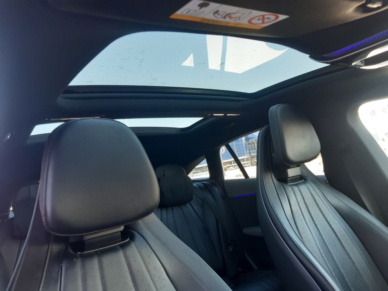 Photo du v&eacute;hicule 15 / 18