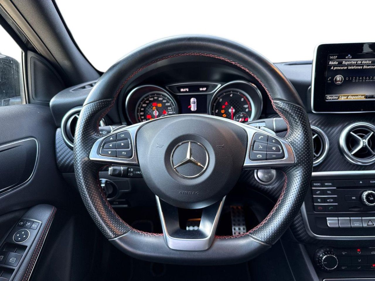 Imagem do veículo 13 / 19