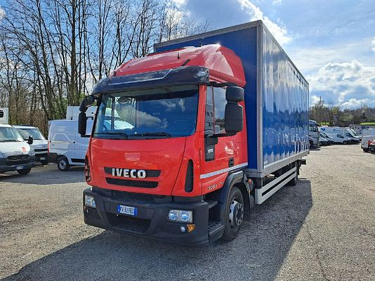 Vehicle image 1 / 14
