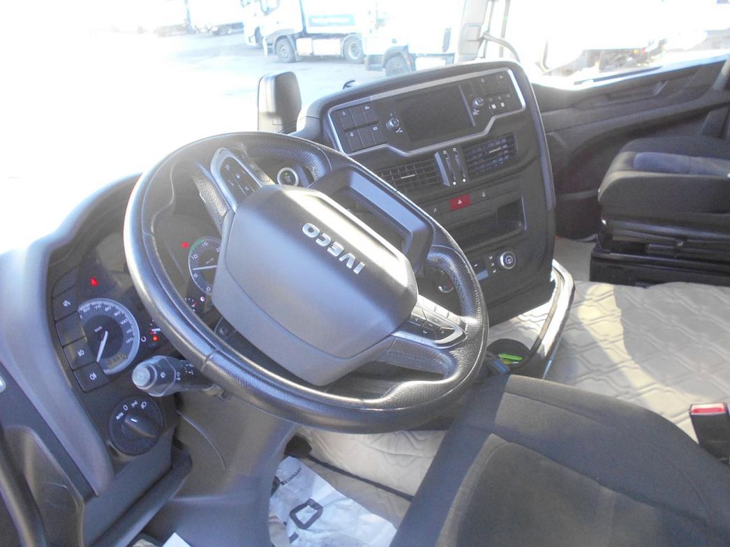 IVECO | S-WAY AS440S46T/P 2LNG
