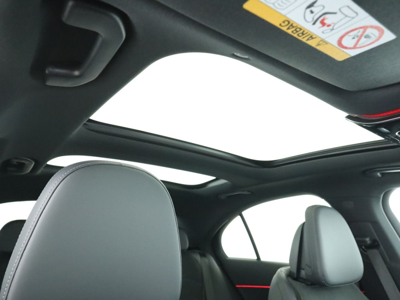 Mercedes-Benz E-Klasse – Bild 21