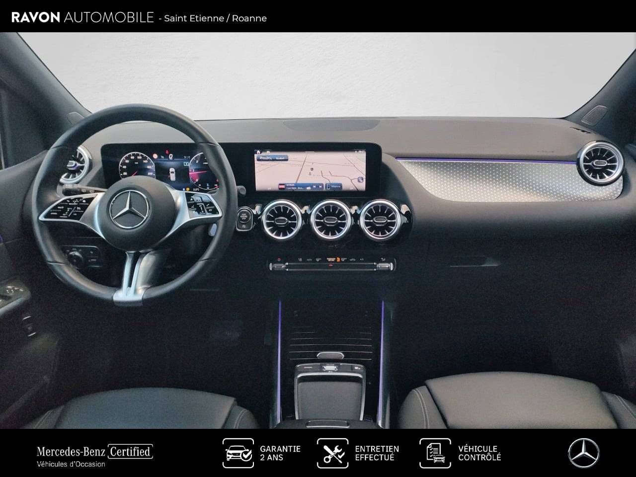 Photo du v&eacute;hicule 3 / 18