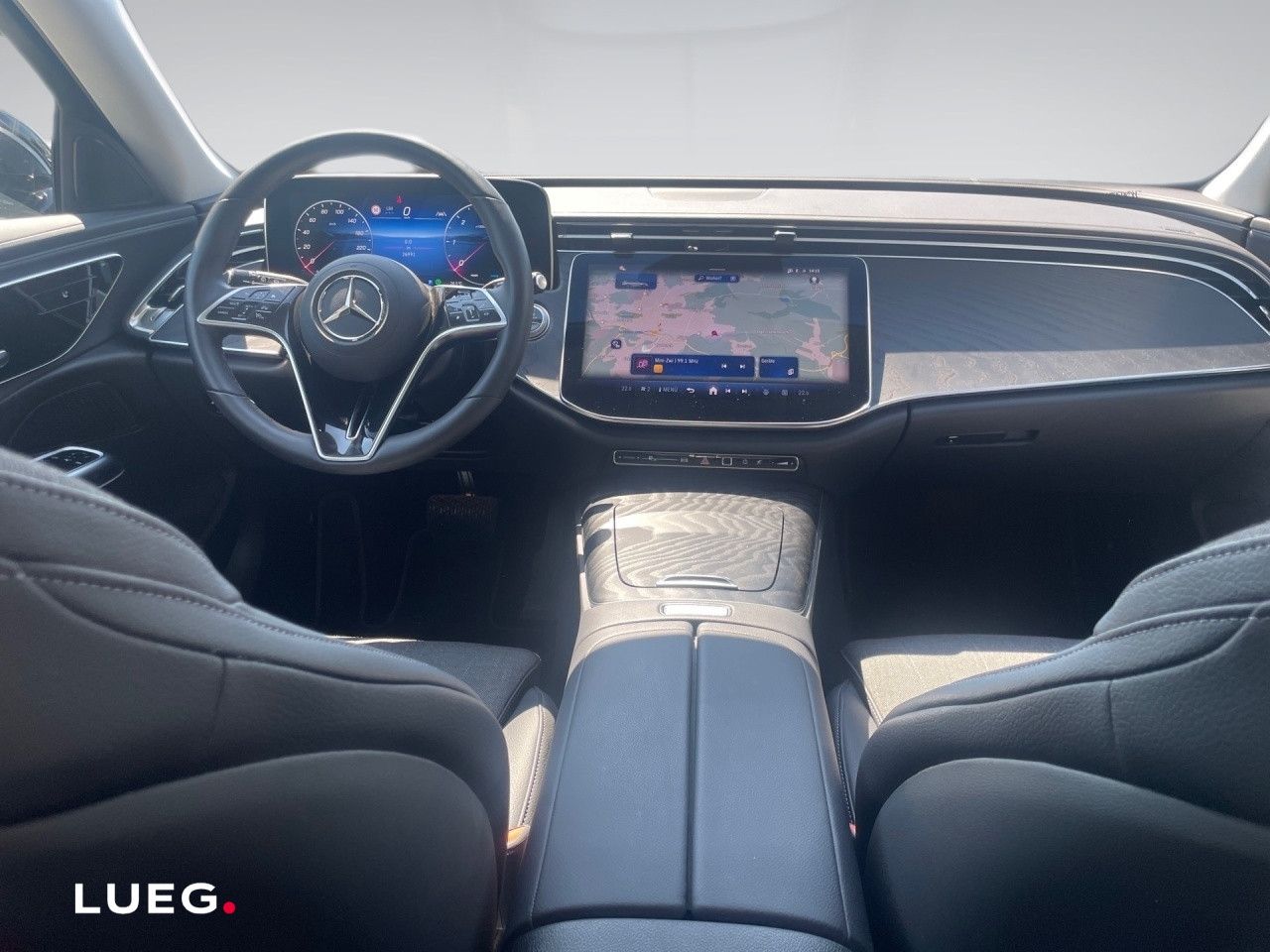 Mercedes-Benz E-Klasse – Bild 9