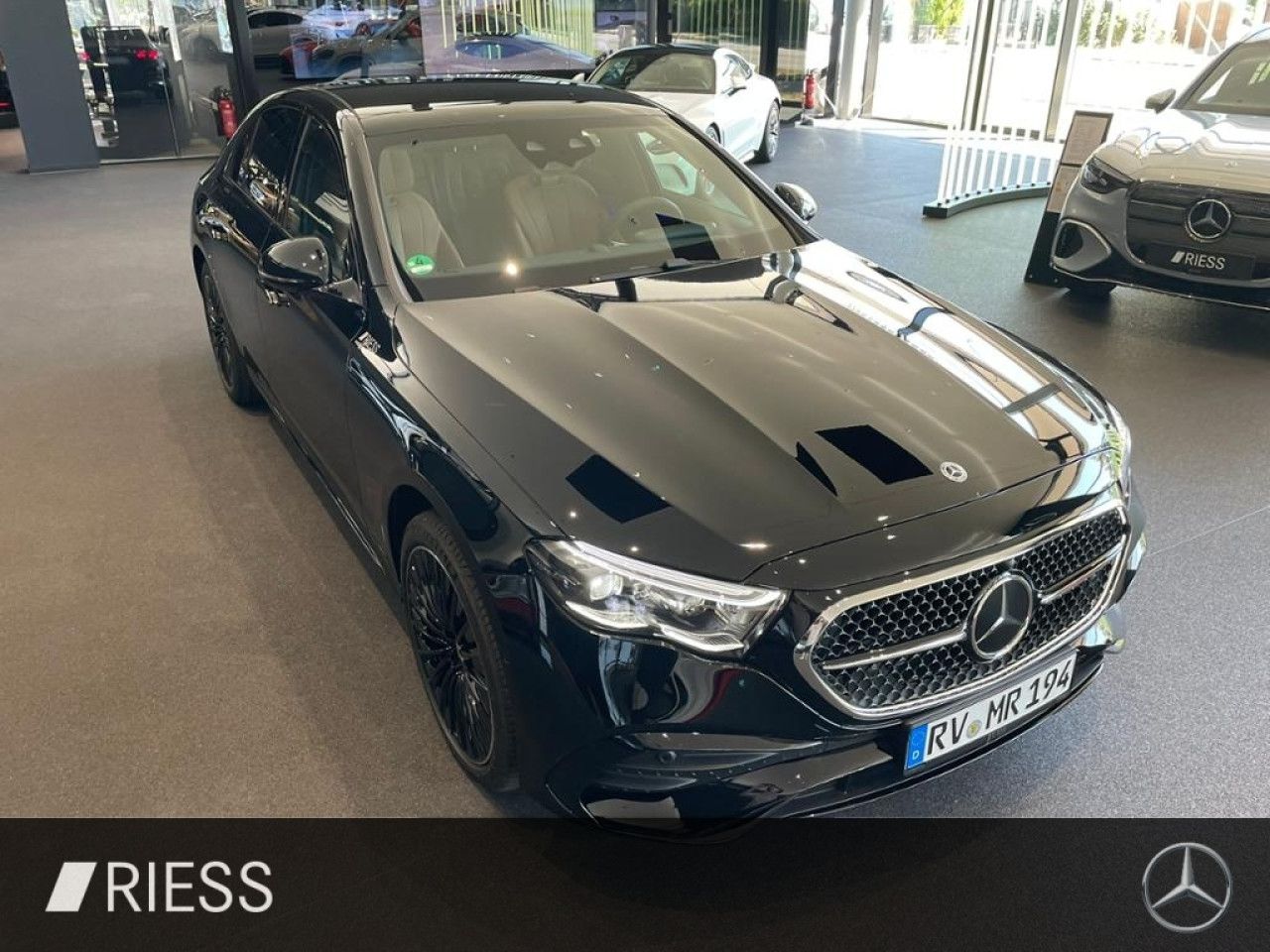 Mercedes-Benz E-Klasse – Bild 8