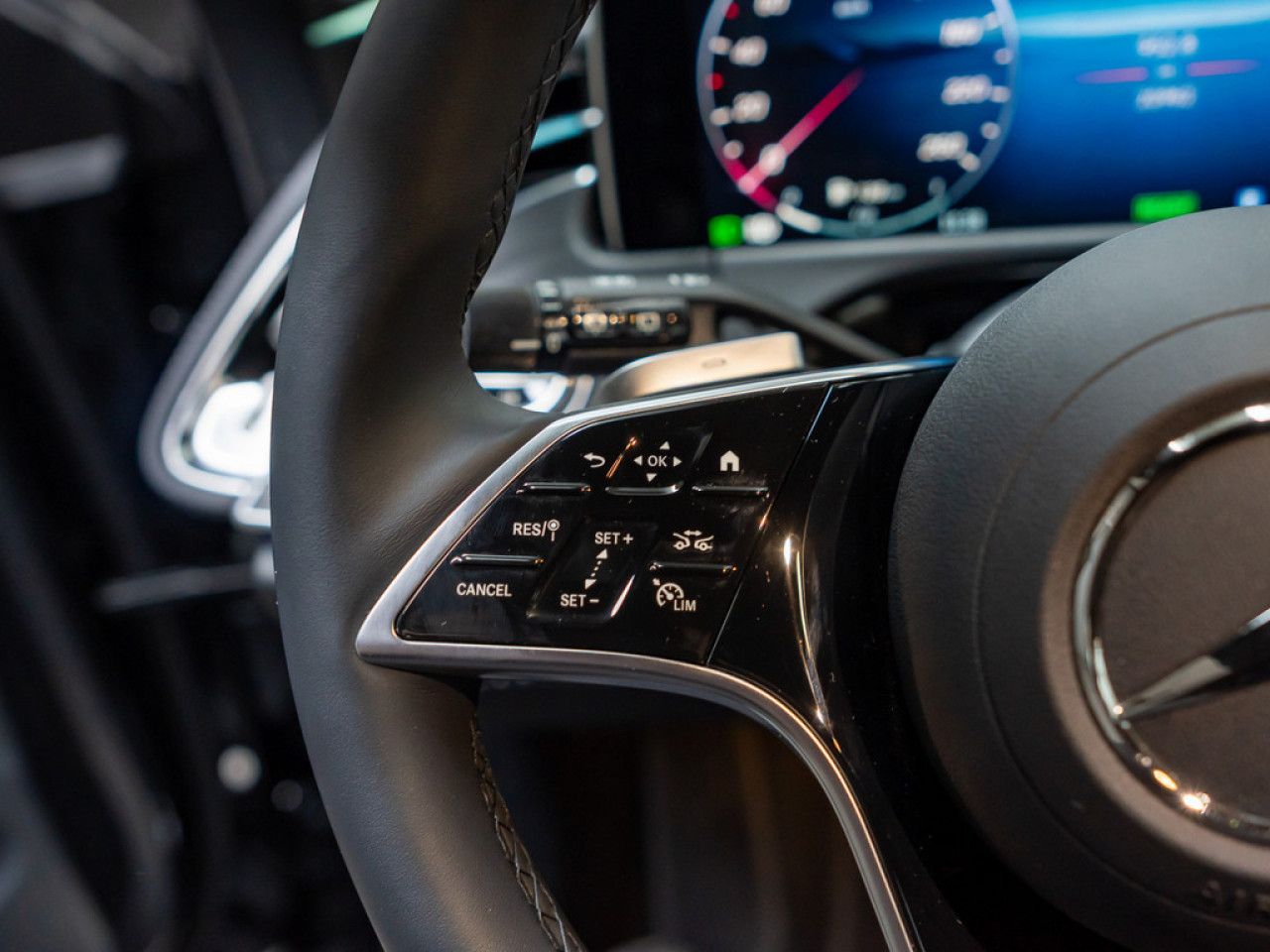 Mercedes-Benz E-Klasse – Bild 15