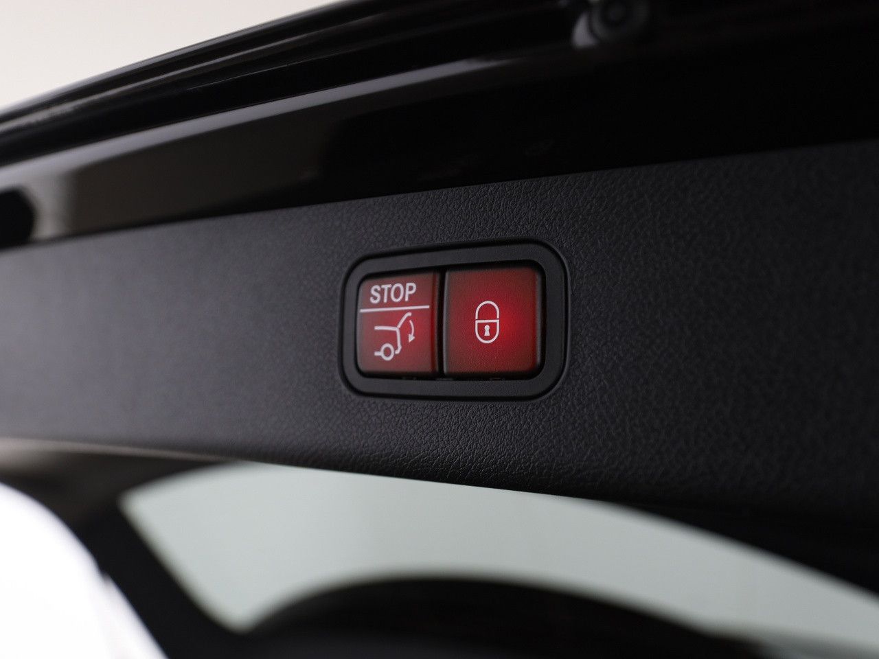 Mercedes-Benz E-Klasse – Bild 22