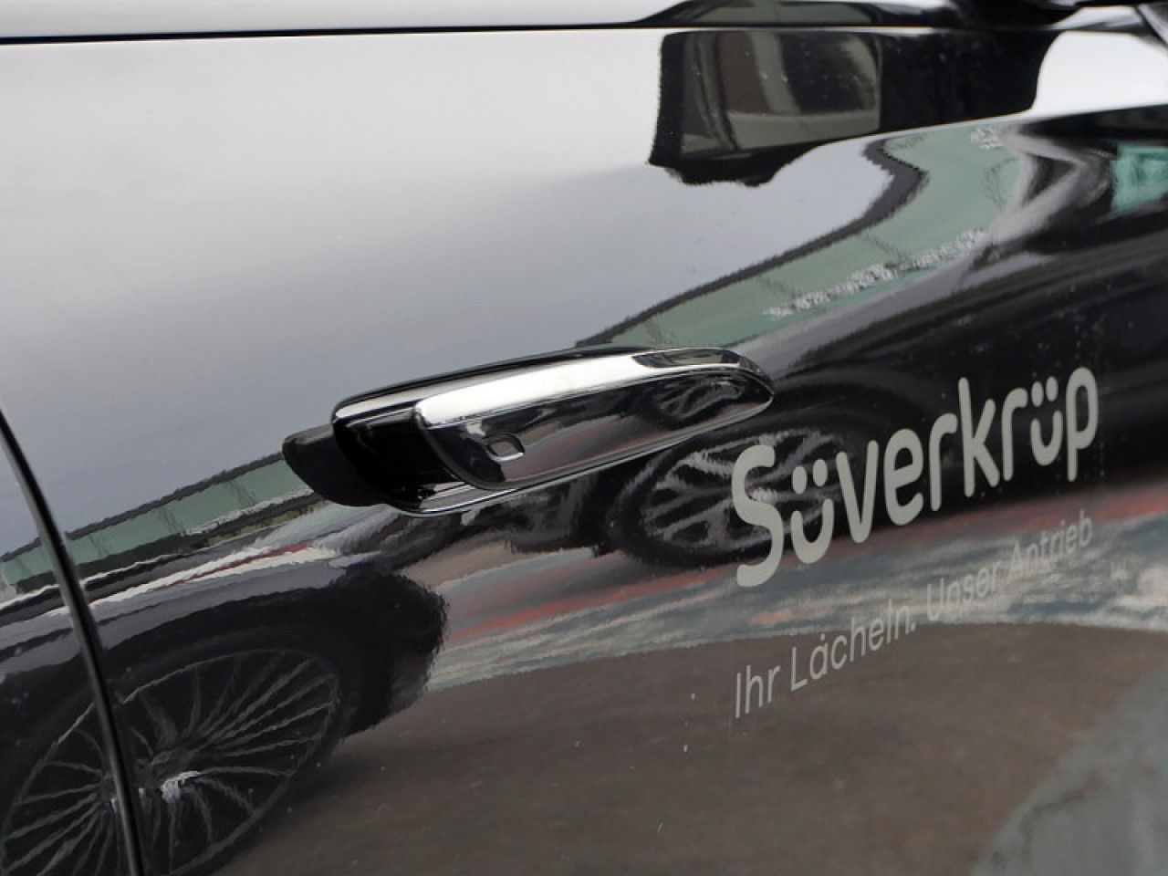 Mercedes-Benz E-Klasse – Bild 9