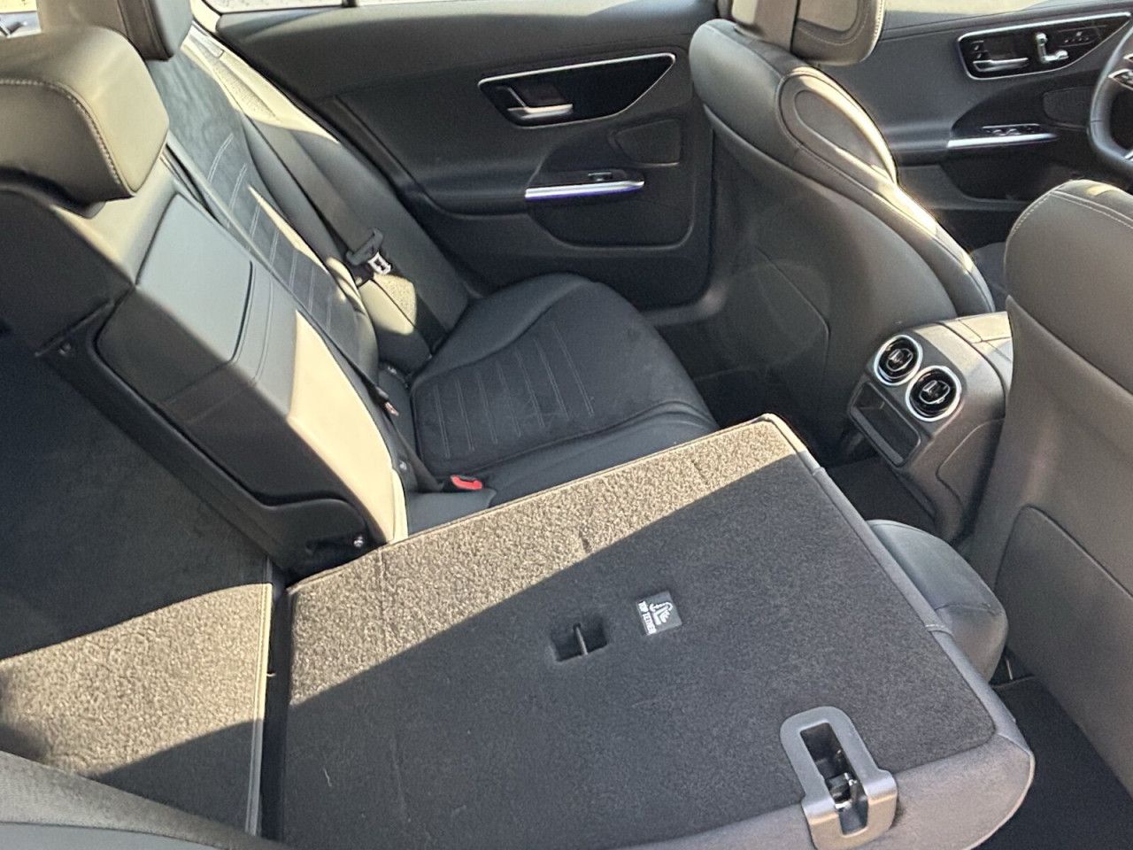 Mercedes-Benz C-Klasse – Bild 18