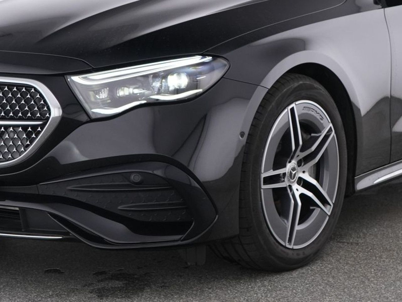 Mercedes-Benz E-Klasse – Bild 8