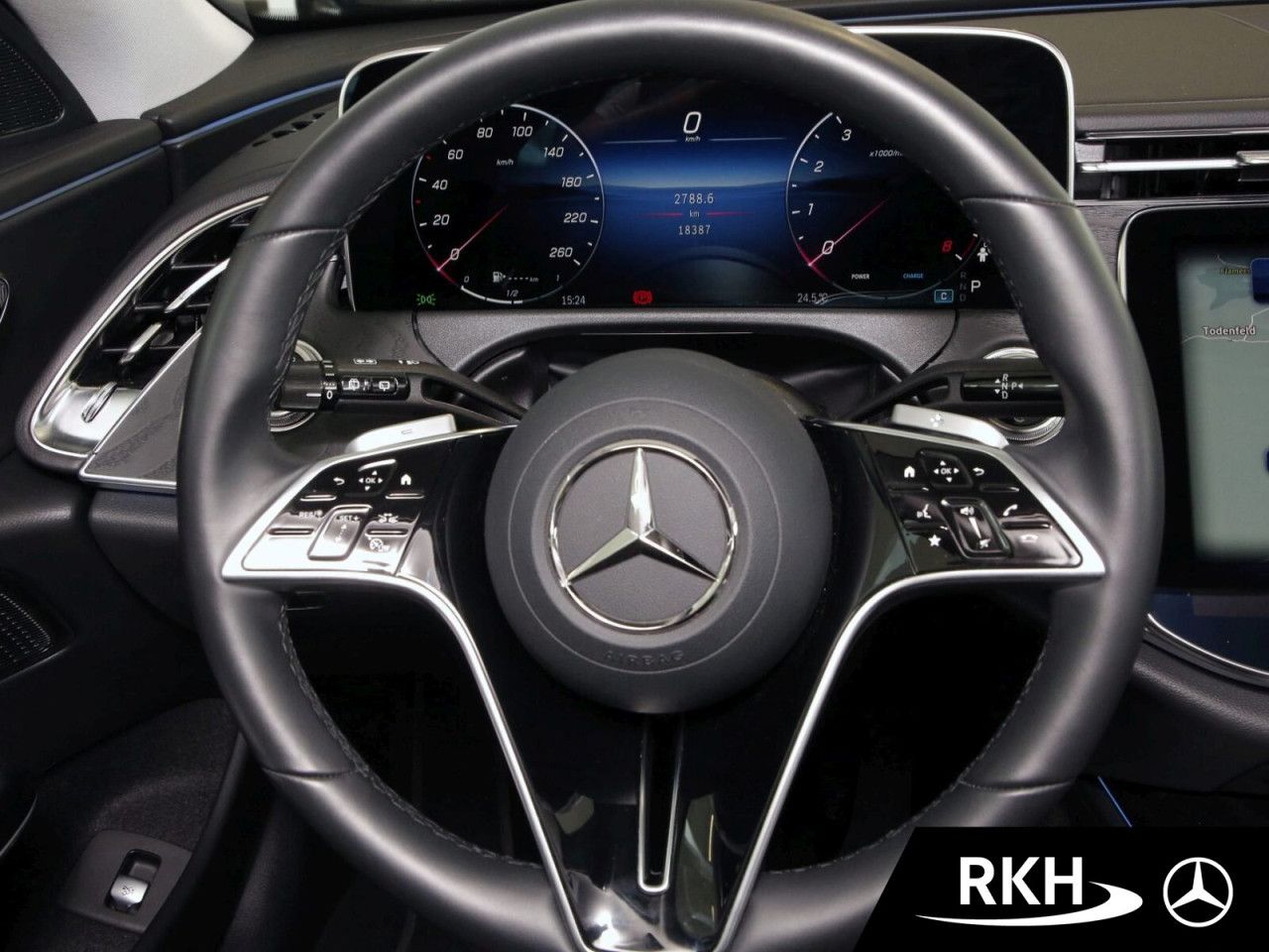 Mercedes-Benz E-Klasse – Bild 13
