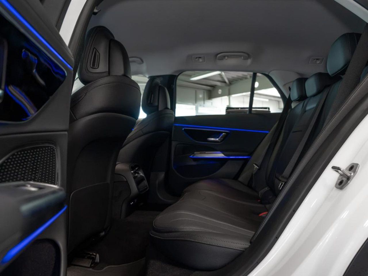 Mercedes-Benz E-Klasse – Bild 8